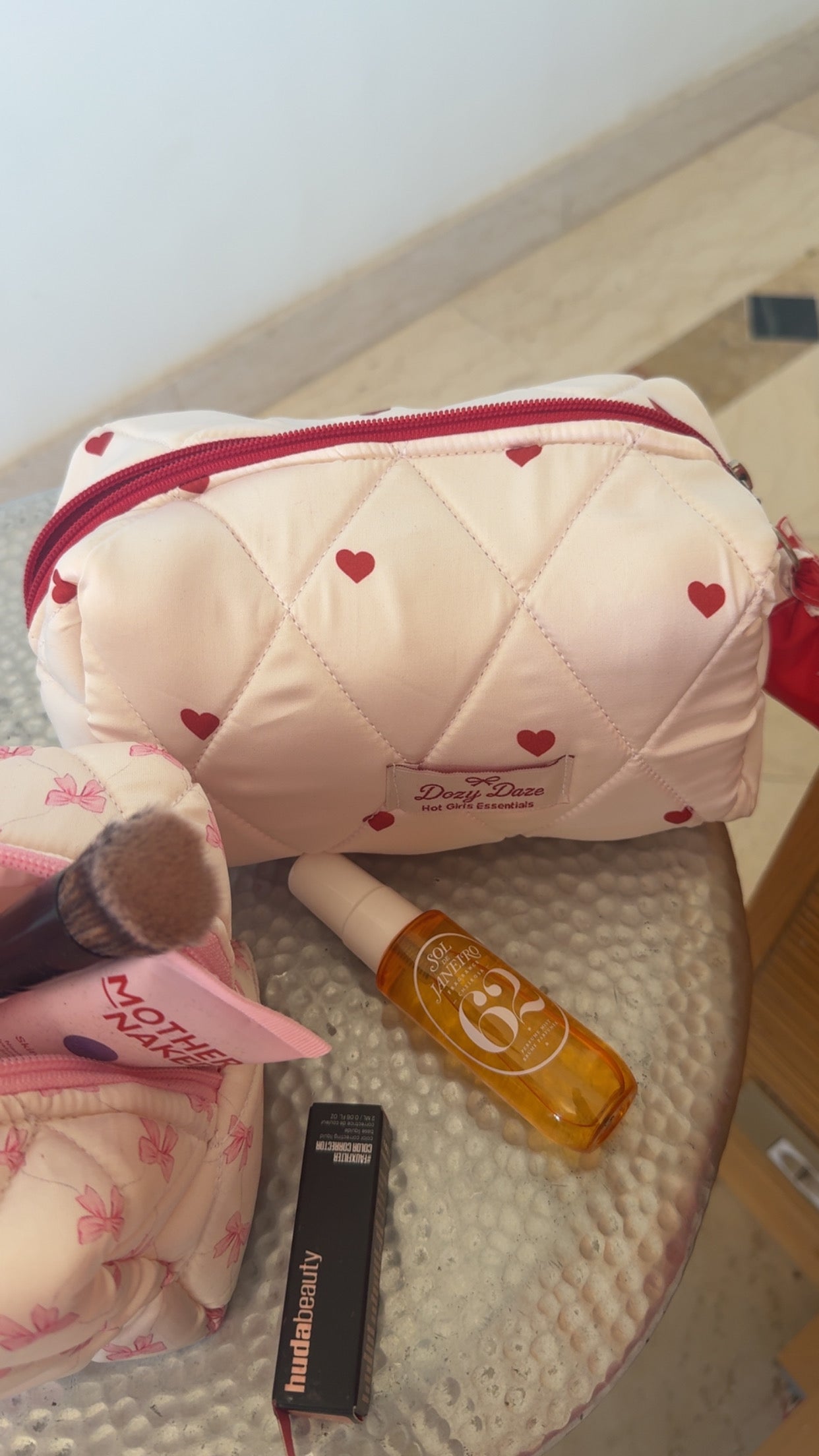 Scarlet love Pouch